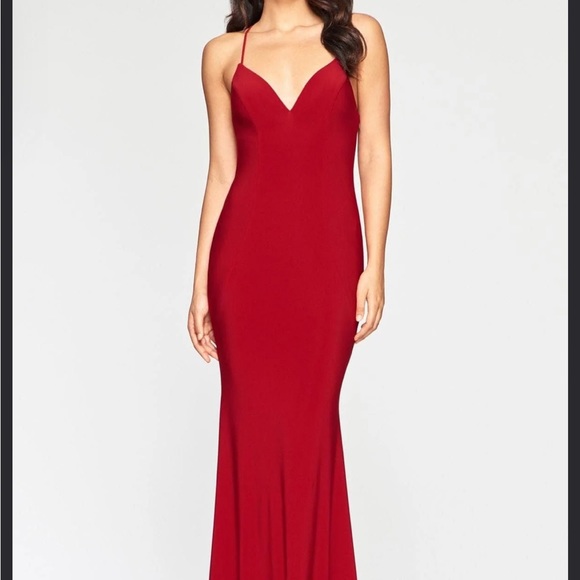 Faviana red dress size 0 - Picture 10 of 12